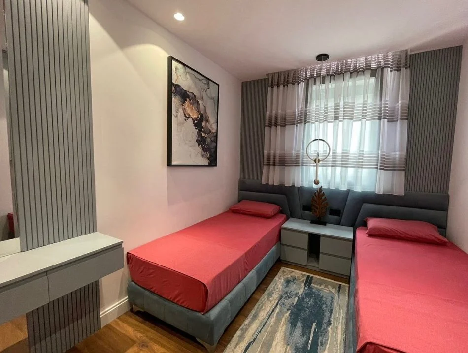 Tirane, jepet me qera apartament 1 Katshe Kati 0, 4.000 € 