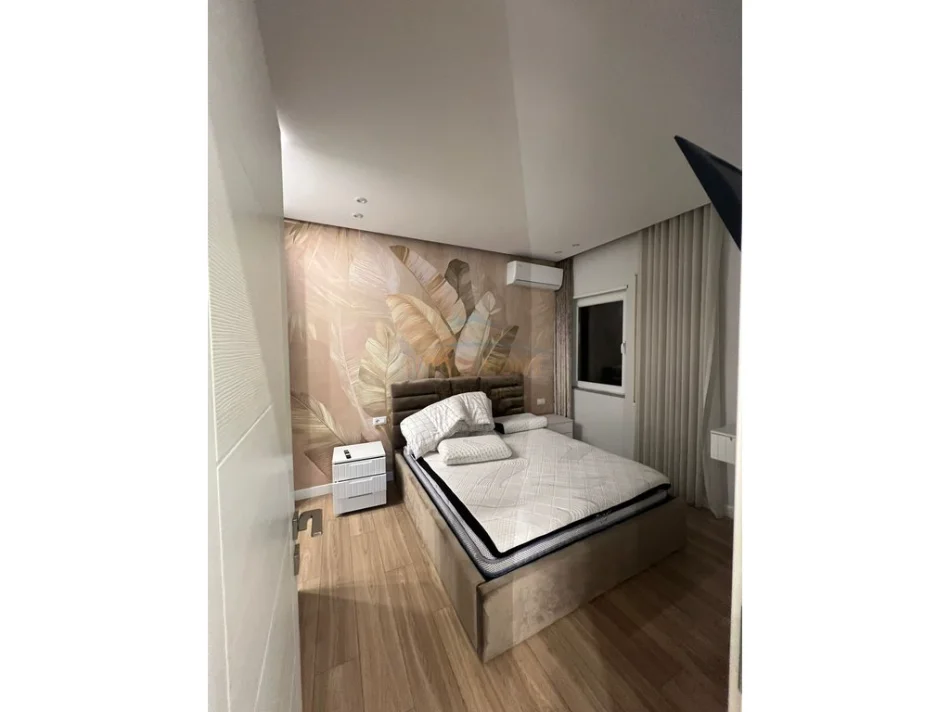 Tirane, shitet apartament 2+1+Aneks+Ballkon Kati 9, 102 m² 300.000 € 
