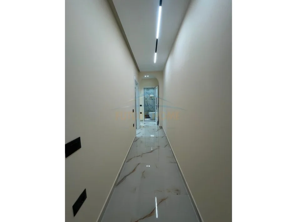 Tirane, jepet me qera apartament duplex Dublex Kati 1, 109 m² 800 € 