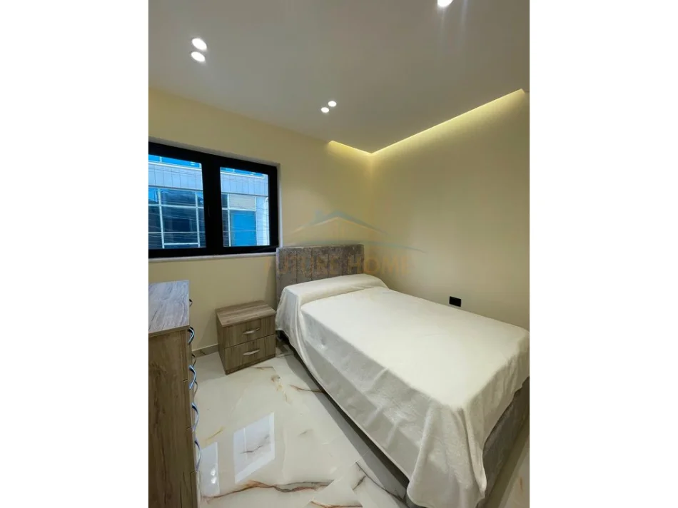 jepet me qera apartament 2+1+Ballkon Kati 1, 108 m² 800 € (RRUGA E ELBASANIT)