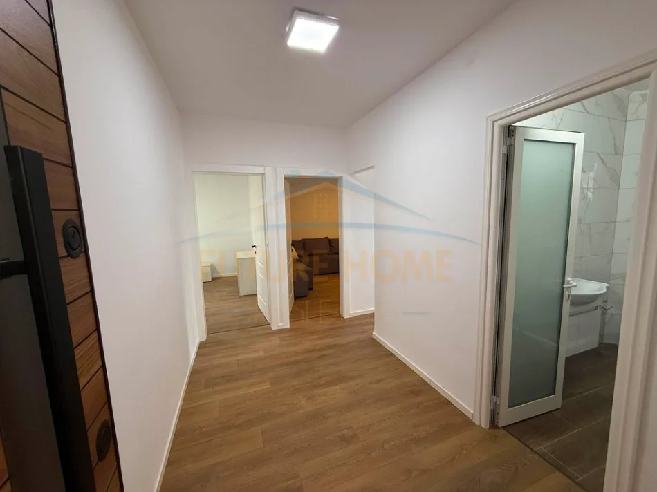 Tirane, shes apartament 1+1+Ballkon Kati 2, 65 m² 129.000 € (laprak)