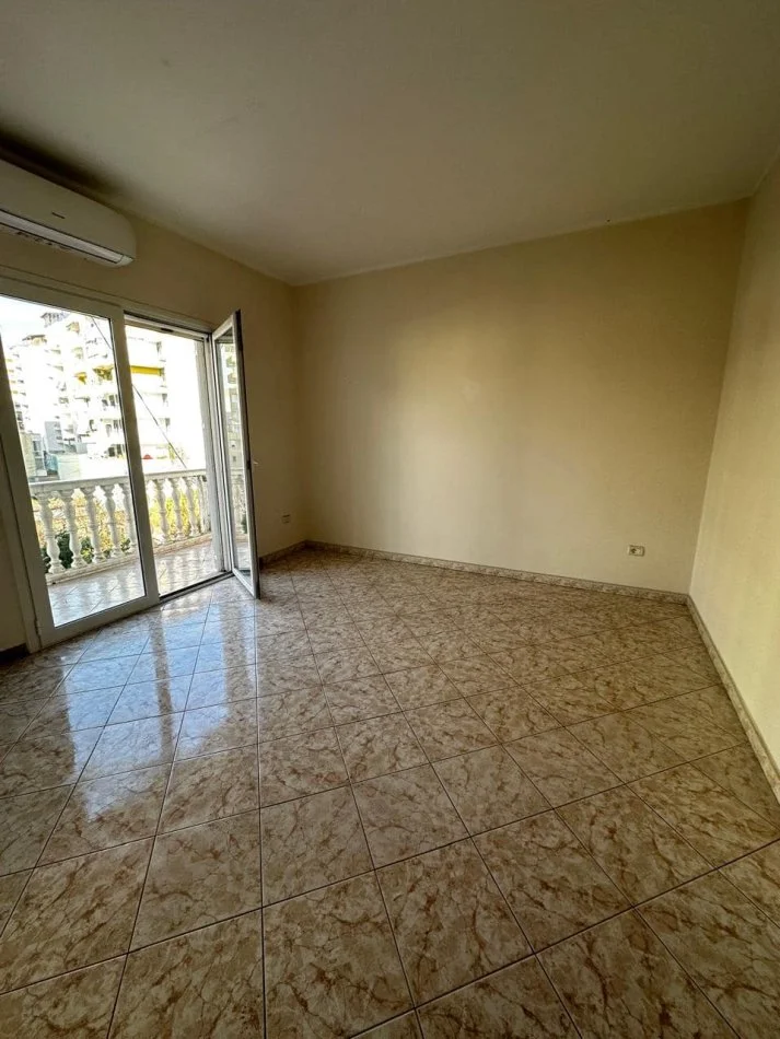 Durres, shes apartament 1+1+Ballkon Kati 3, 55 m² 60.499 € (ILIRIA PLAZH)