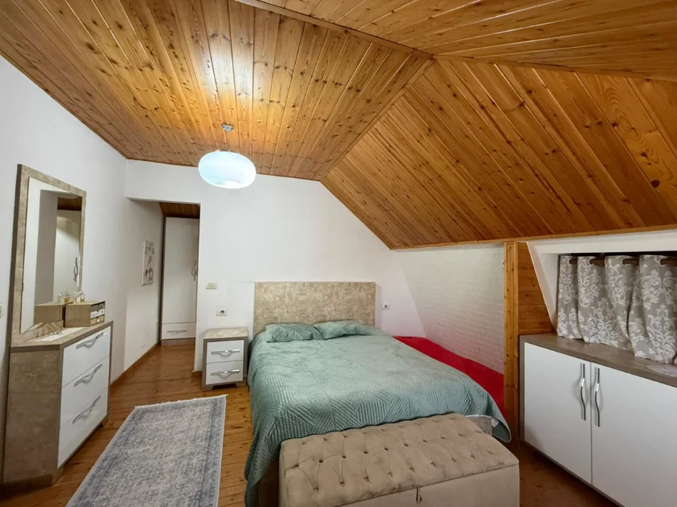 Tirane, shitet apartament duplex 3+1+Ballkon Kati 7, 373 m² 275.000 € (fresku) 530581008-81