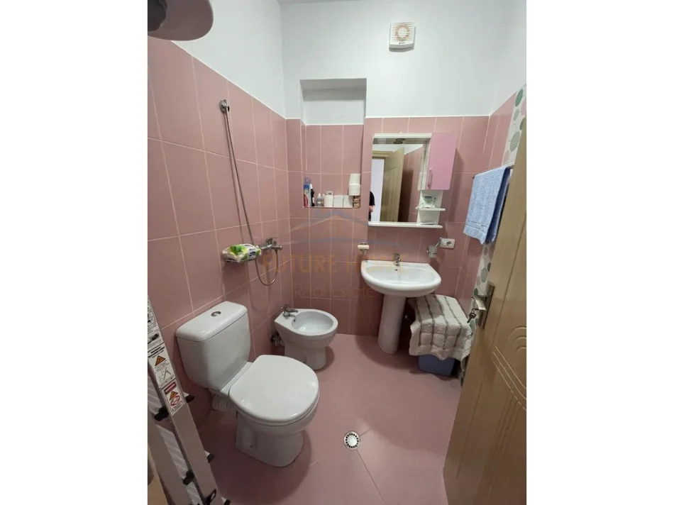 Tirane, shitet apartament 2+1 Kati 7, 109 m² 239.000 € (zogu i zi)