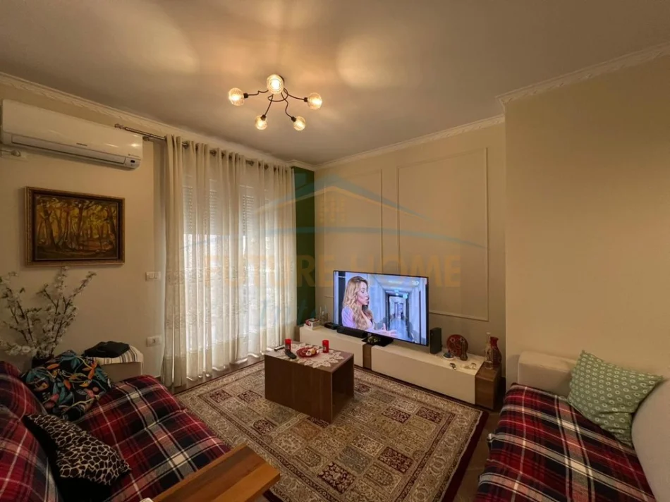 Tirane, shes apartament 2+1+Ballkon , 106 m² 283.000 € 