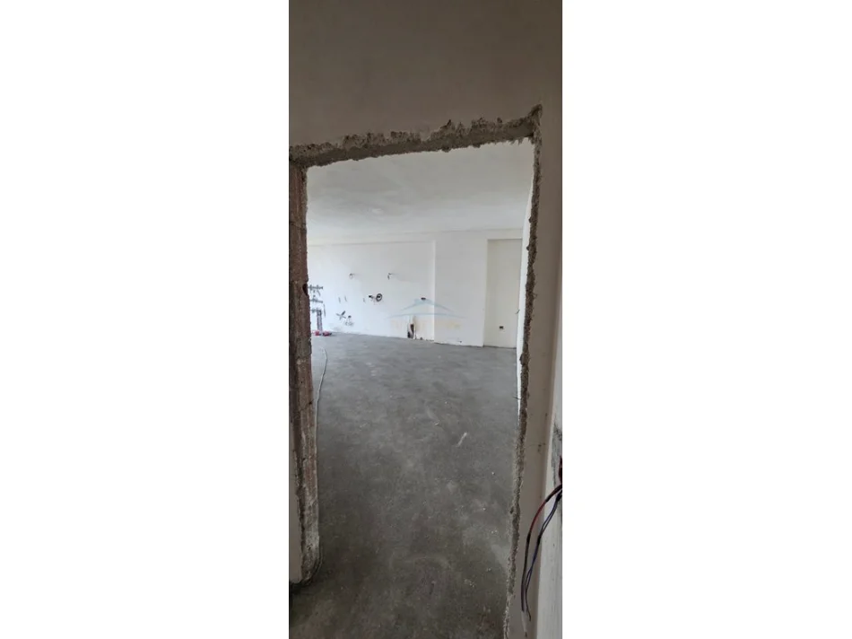 Tirane, shitet apartament 2+1 Kati 9, 93 m² 156.000 € (Rruga Pasho Hysa)