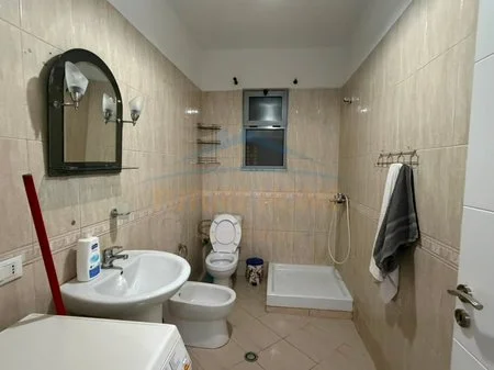 Tirane, shitet apartament 3+1 Kati 2, 112 m² 195.000 € 
