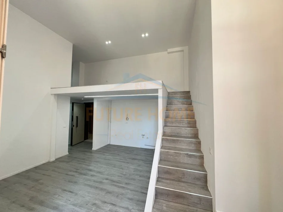 Tirane, shitet apartament duplex Dublex Kati 2, 45 m² 125.000 € (Mine Peza)