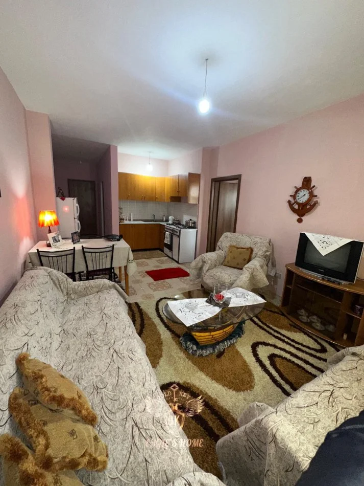 Durres, jepet me qera apartament 1+1+Ballkon Kati 2, 60 m² 300 € 