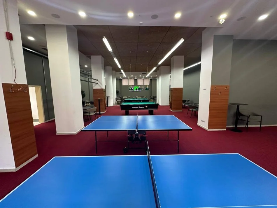 Kavaje, shitet dyqan Kati 1, 1.212 m² 460.000 € (Shëtitorja Kavaljoni,Kavaje)