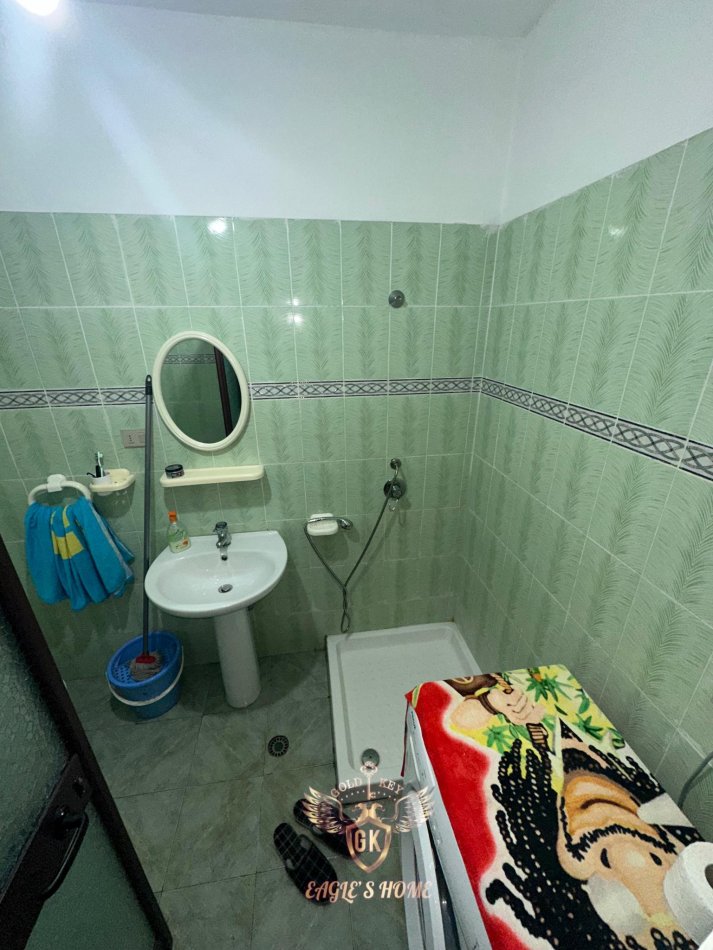 Durres, jepet me qera apartament 1+1+Ballkon Kati 2, 70 m² 250 € 