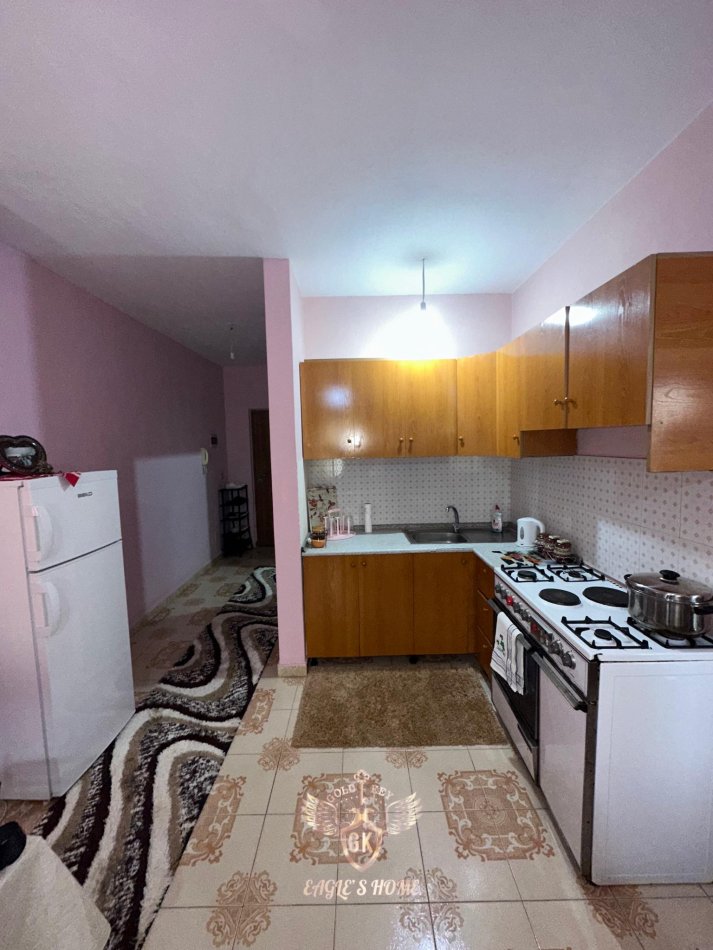 Durres, jepet me qera apartament 1+1+Ballkon Kati 2, 70 m² 250 € 