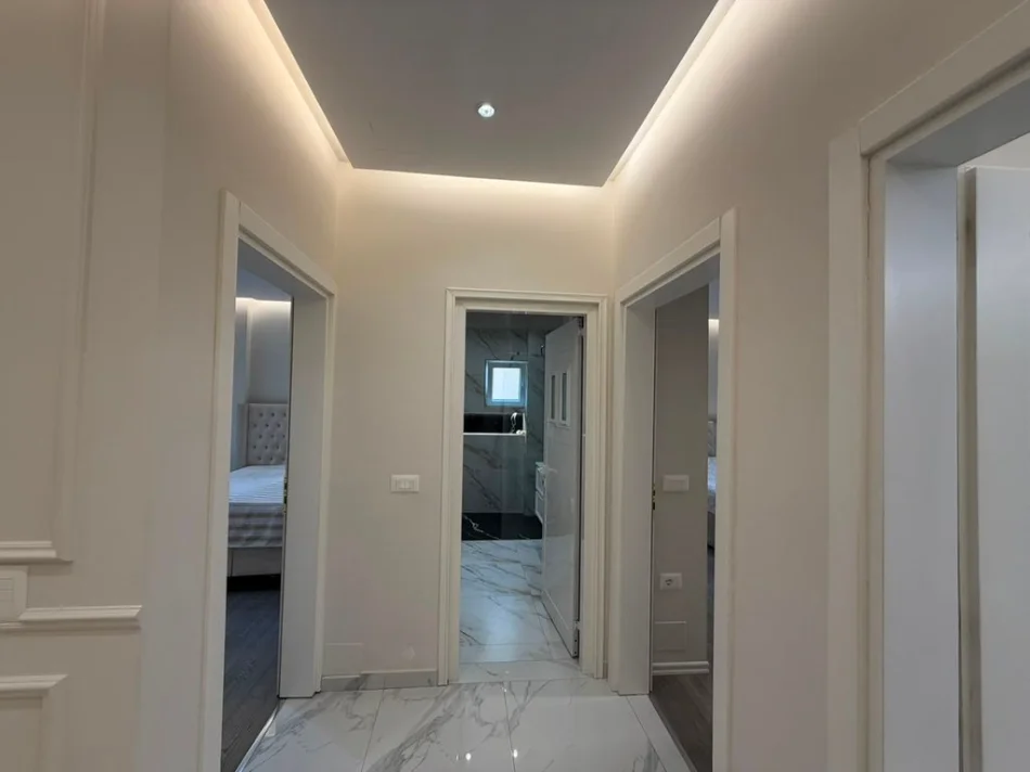 Tirane, jepet me qera apartament 2+1 Kati 2, 103 m² 850 € (Pallati me Shigjeta)