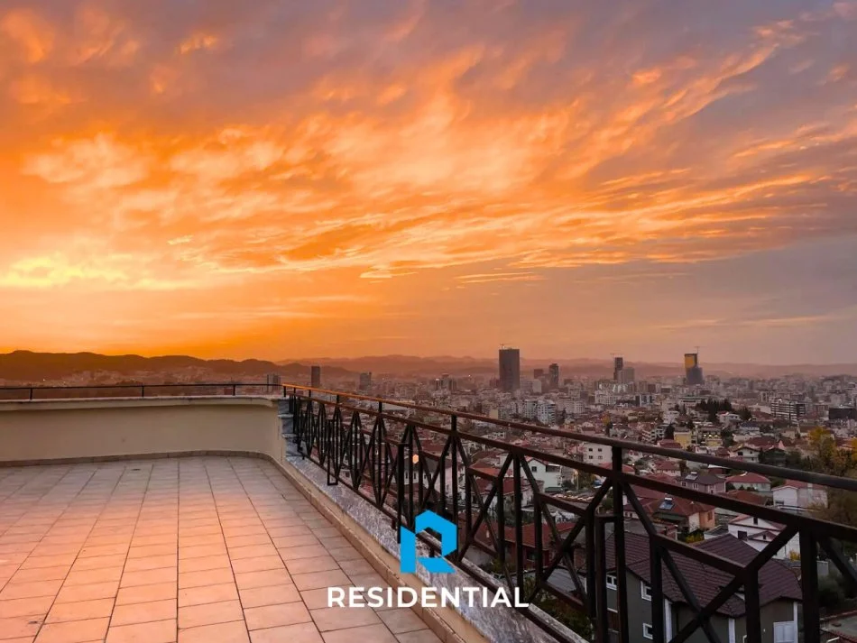 Tirane, shes apartament 3+1 Kati 5, 209 m² 225.000 € (Rruga Pjeter Budi)