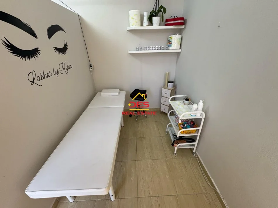 Vlore, shitet ambjent biznesi Kati 0, 27 m² (Rruga Kosova)