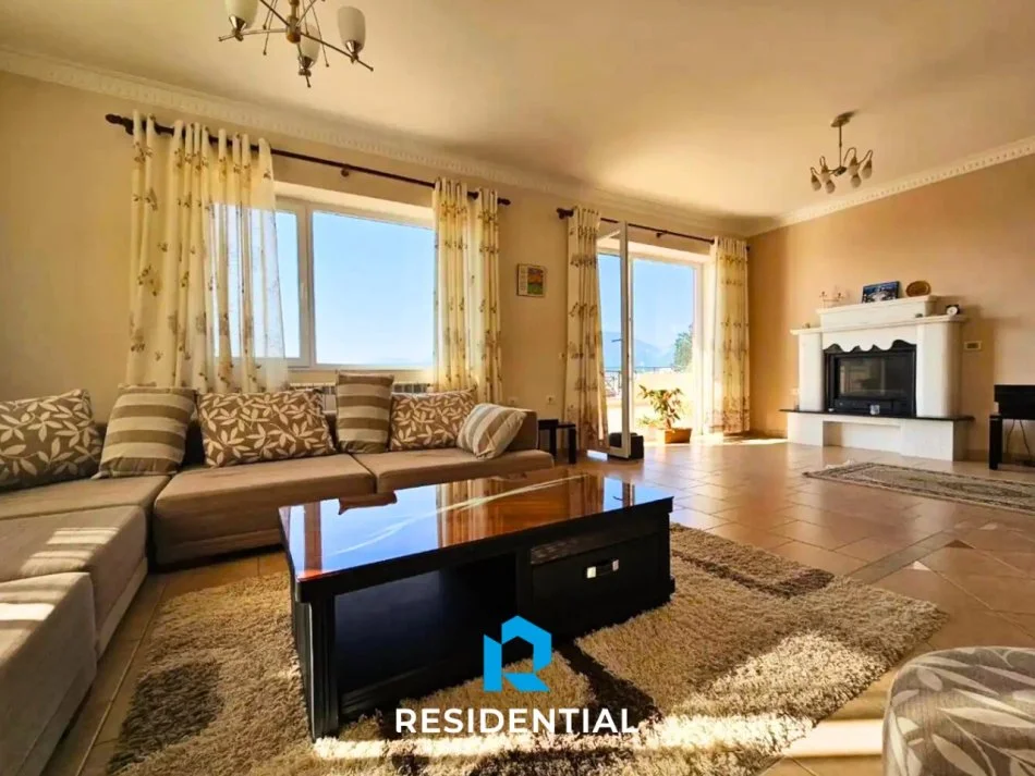 Tirane, shes apartament 3+1 Kati 5, 209 m² 225.000 € (Rruga Pjeter Budi)