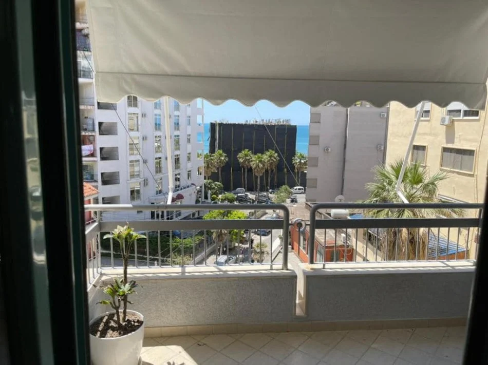 Durres, jepet me qera apartament 1+1+Ballkon Kati 3, 70 m² 400 € 