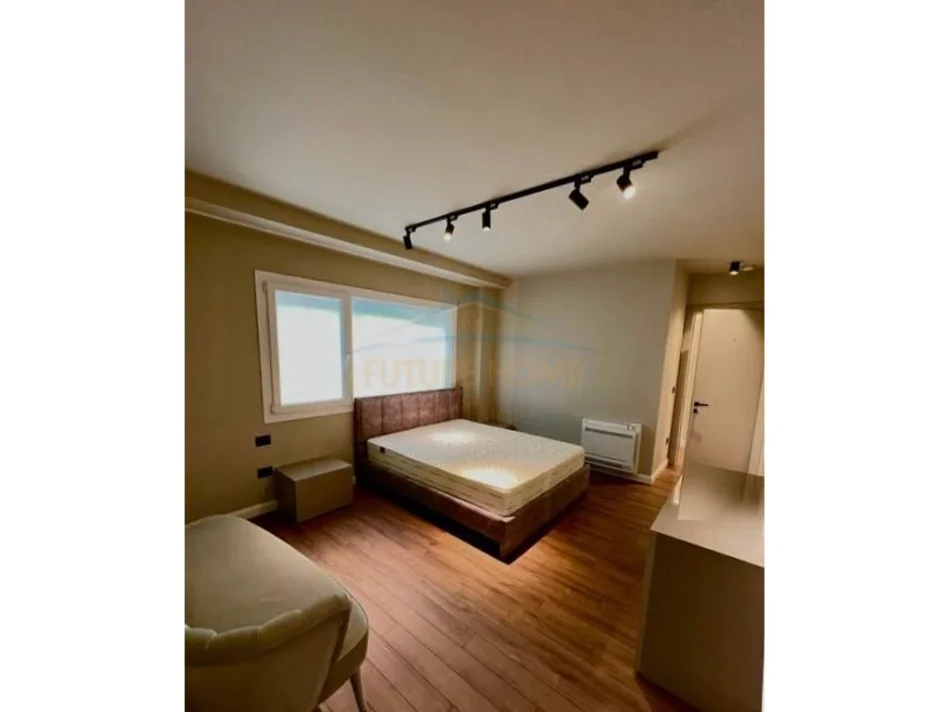 Tirane, shitet apartament 3+1+3+2 Poste Parkimi+Verande Kati 1, 174 m² 550.000 € (Long Hill Residence)