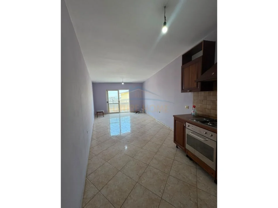 Tirane, shitet apartament 1+1 Kati 5, 86 m² 112.000 € (Shefqet Kuka)
