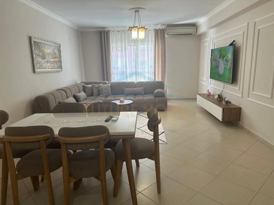Tirane, jepet me qera apartament 2+1+Ballkon Kati 11, 126 m² 550 € (Kthesa e Kamzes)