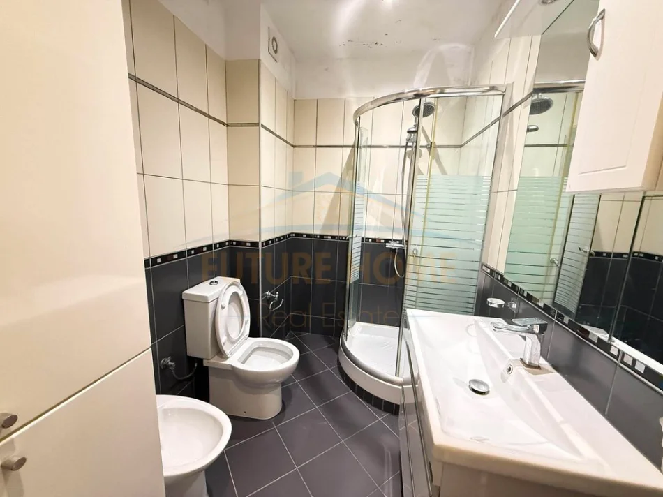 Tirane, shitet apartament 3+1 Kati 2, 117 m² 340.000 € (KOPSHTI ZOOLOGJIK ,RRUGA EDUARD MANO)