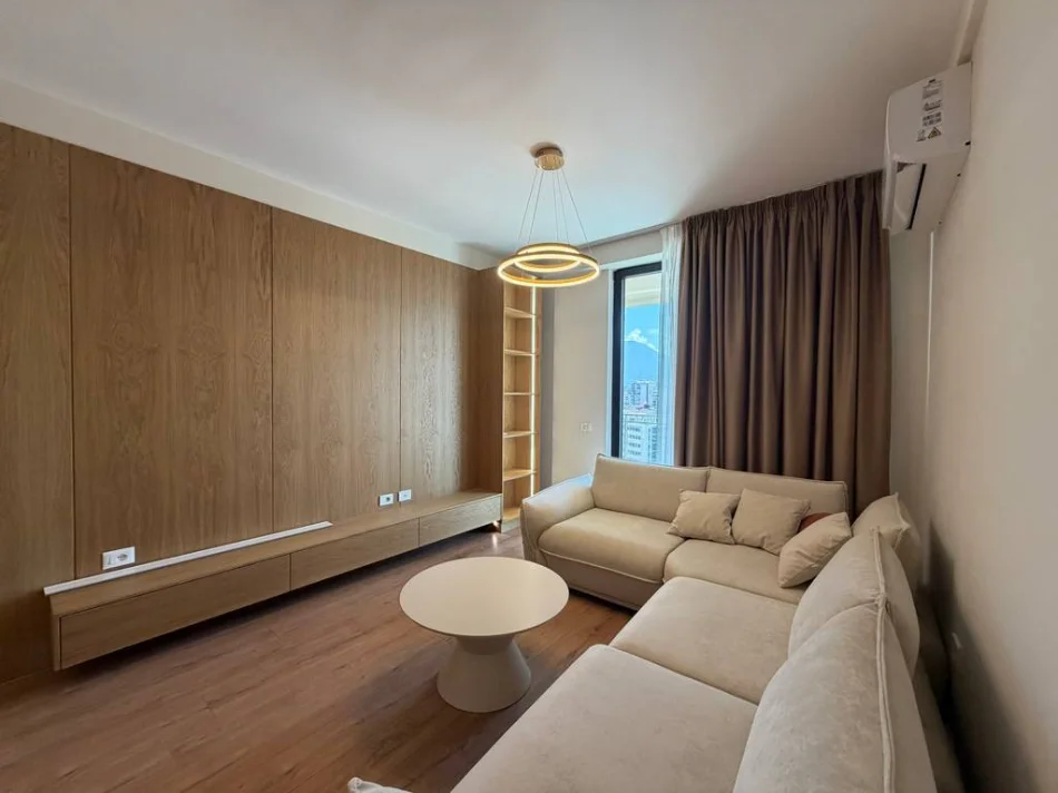 JEPET ME QERA APARTAMENT 2+1+2 GOLDEN TOWER , MINE PEZA