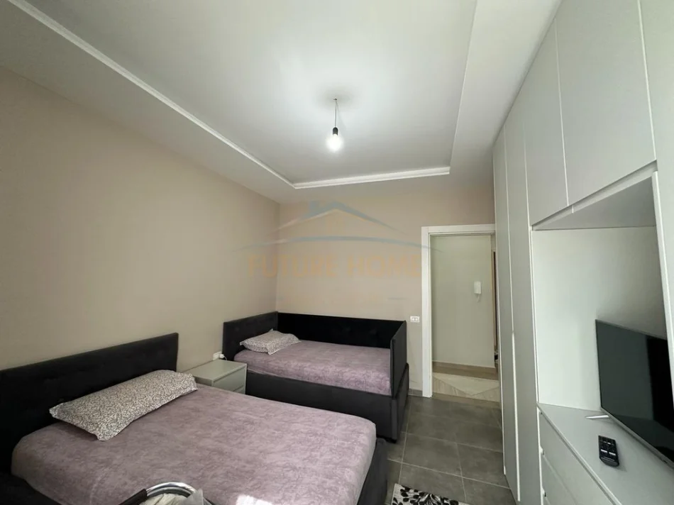 Tirane, shes apartament 2+1+Ballkon Kati 6, 117 m² 250.000 € 