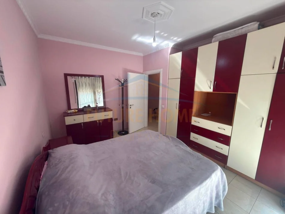Tirane, jepet me qera apartament 1+1 Kati 1, 72 m² 450 € (Astir, Unaza e Re)