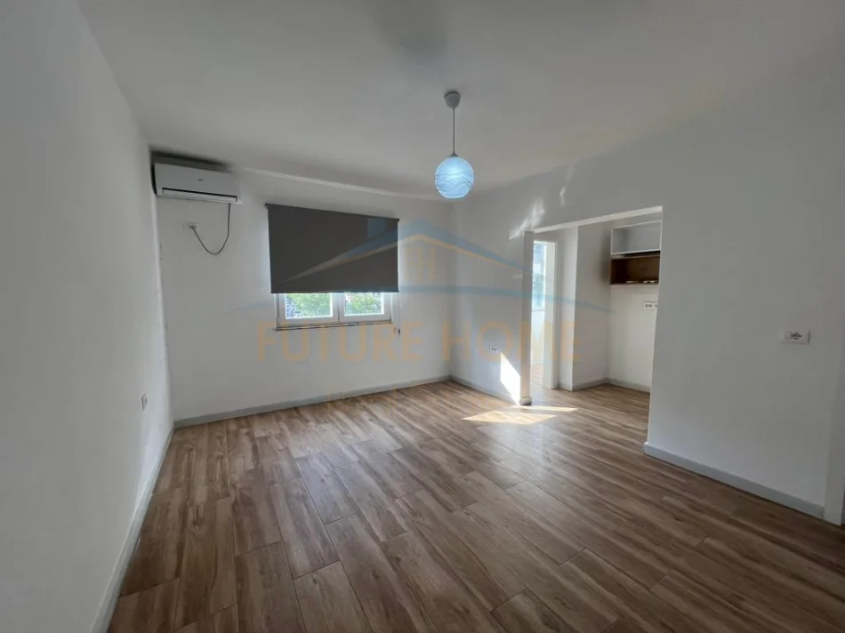 Tirane, jepet me qera apartament 2+1 Kati 2, 71 m² 700 € (Oxhaku)