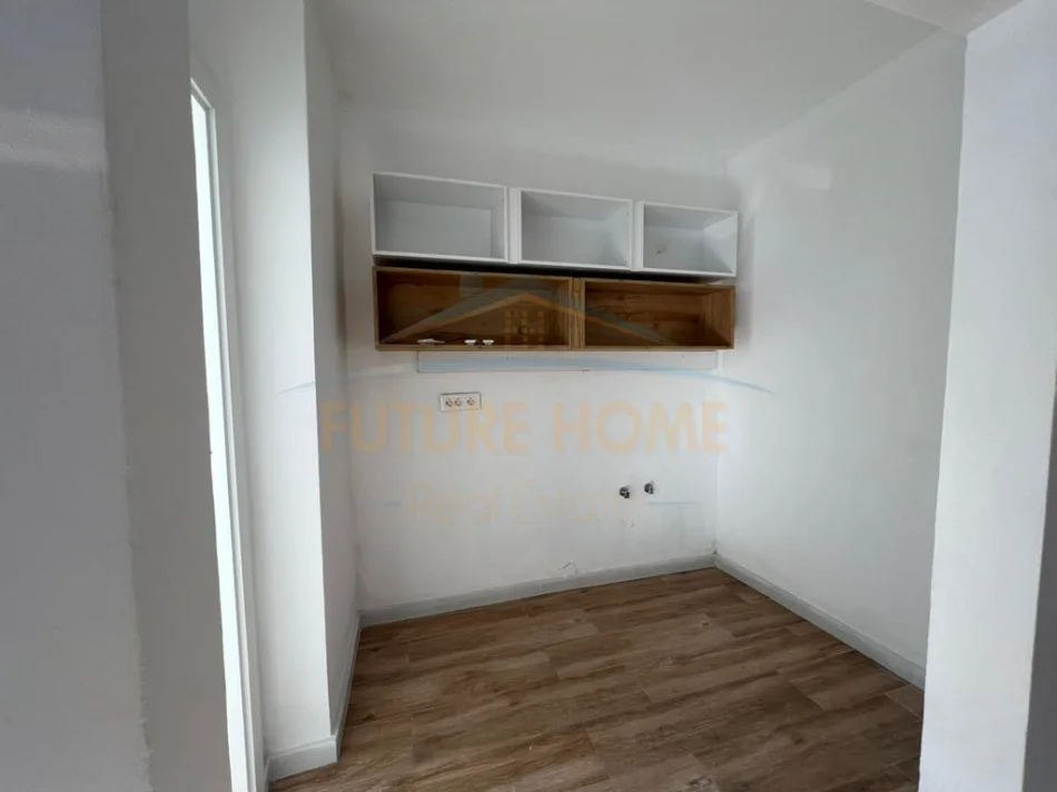 Tirane, shitet apartament Studio Kati 7, 40 m² 125.500 € (Komuna e Parisit)