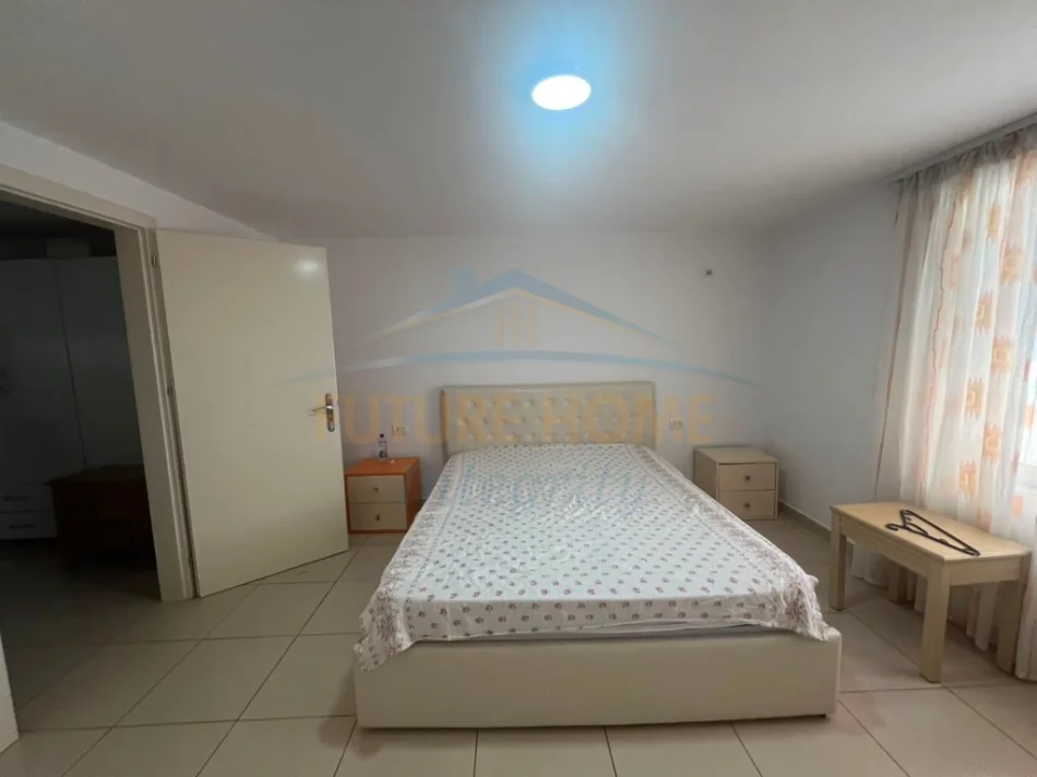 Tirane, jepet me qera apartament duplex Dublex Kati 0, 122 m² 40.000 Leke (Tregu Elektrik, rruga Todi Shkurti)