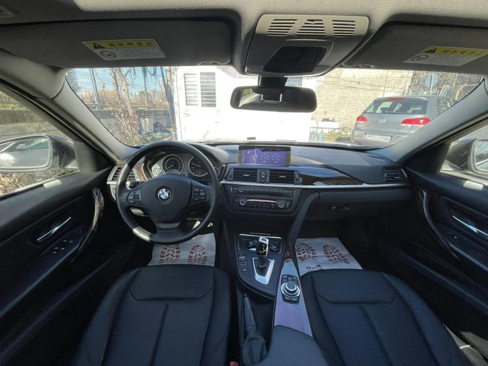 Tirane, shes makine BMW 320 D VITI 2012 , AUTOMAT, NAFTE, FULL OPTION Nafte, kafe automatik Klima 196.000 km 10.200 €