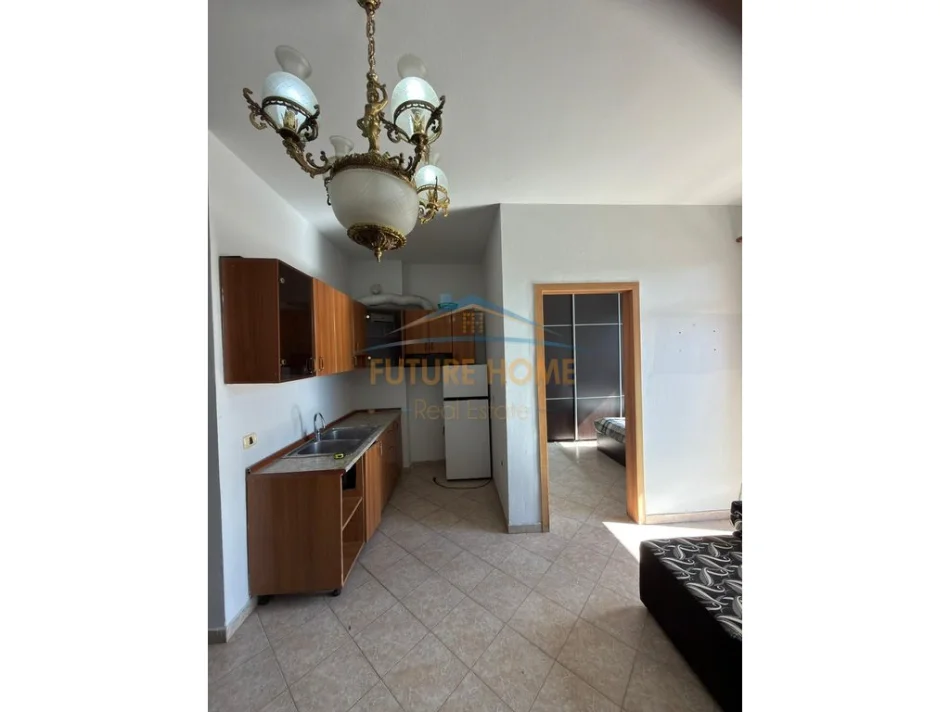 Tirane, shitet apartament 1+1+Ballkon Kati 3, 50 m² 88.000 € (Misto Mame)