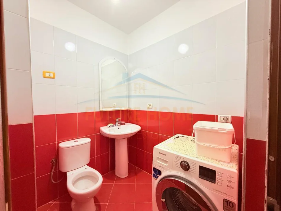 Tirane, jepet me qera apartament 2+1+Ballkon Kati 2, 92 m² 650 € (Don Bosko, Tirane)