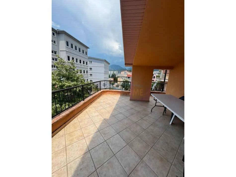 Tirane, jepet me qera apartament Vile 3 Katshe Kati 0, 407 m² 2.000 € (Kodra e Priftit)