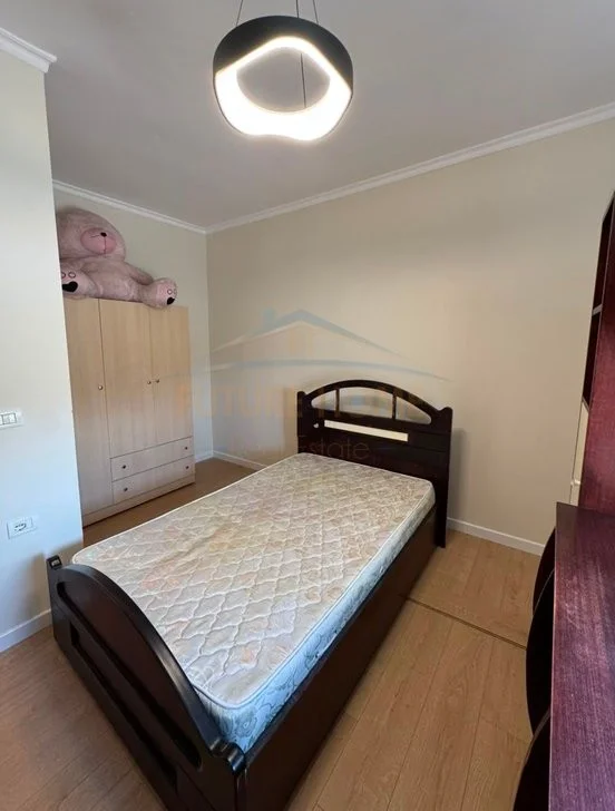 Tirane, shitet apartament 2+1+Ballkon Kati 7, 115 m² 155.000 € (Rruga e Dajtit)
