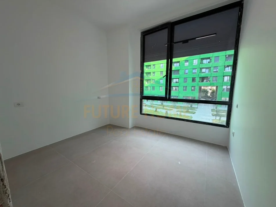 Tirane, jepet me qera zyre Kati 2, 90 m² 700 € (5 maji)