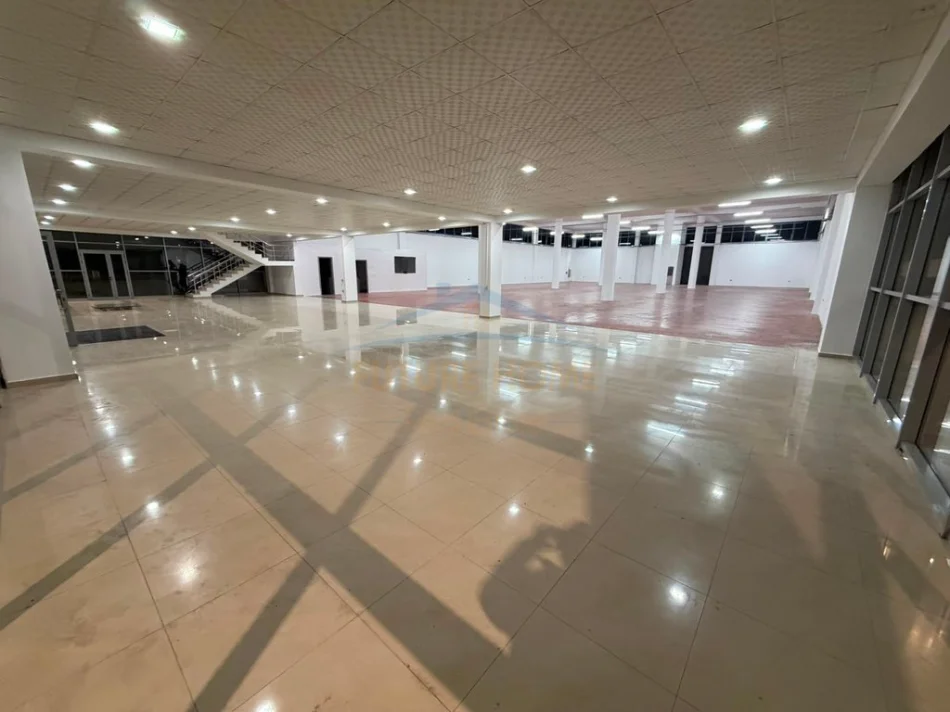 Shqiperi, jap me qera magazine Kati 0, 6.500 € 