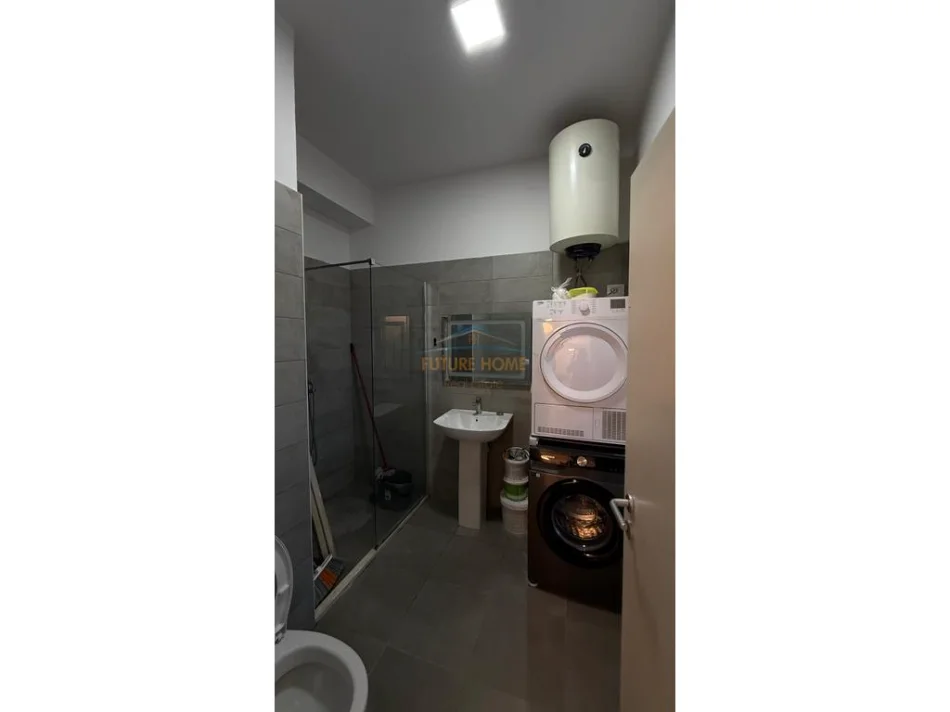 Tirane, shitet garsonier 1+1 , 43 m² 84.000 € (KompleksiMangalem)