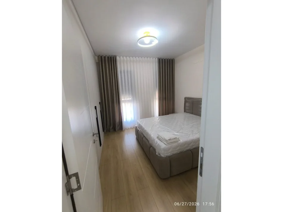 Tirane, jepet me qera apartament 1+1+Ballkon Kati 4, 68 m² 650 € (Jordan Misja)