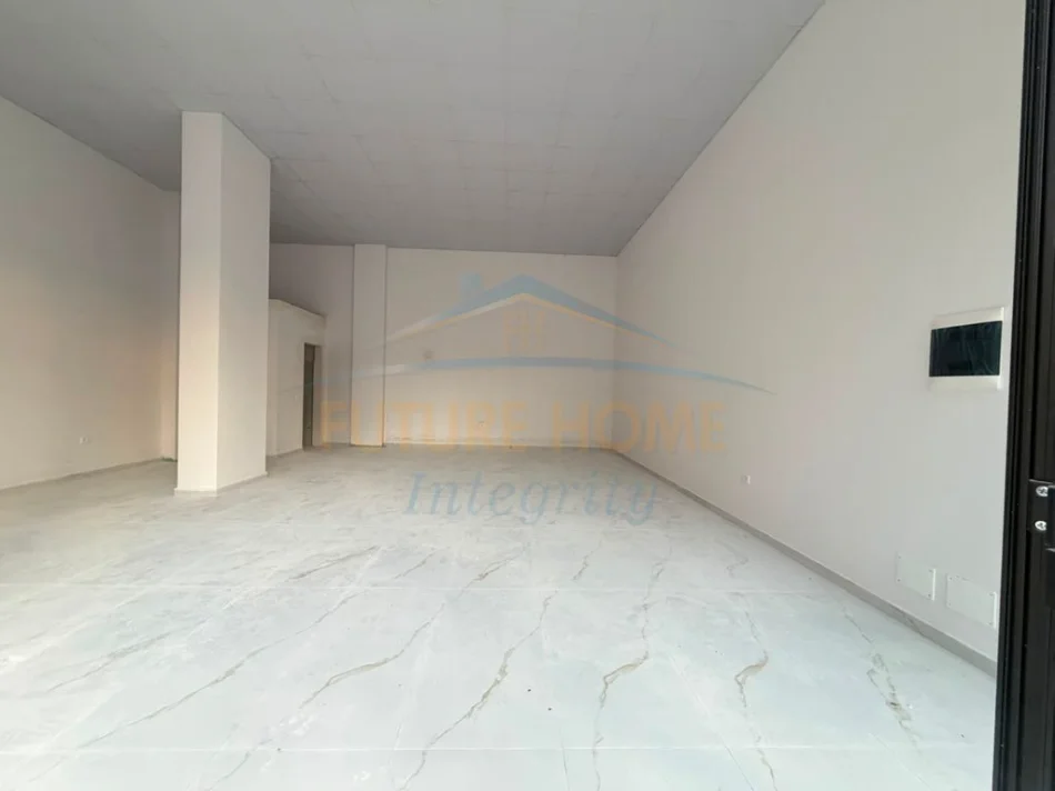 Tirane, jepet me qera Ambient Biznesi, Kati 0, 78 m² 1.200 € (Paskuqan)