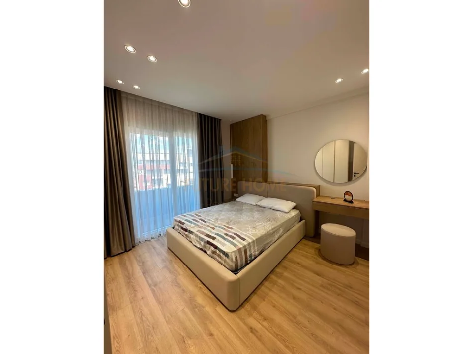 Tirane, jepet me qera apartament 1+1+Ballkon Kati 7, 50 m² 550 € (Astir)