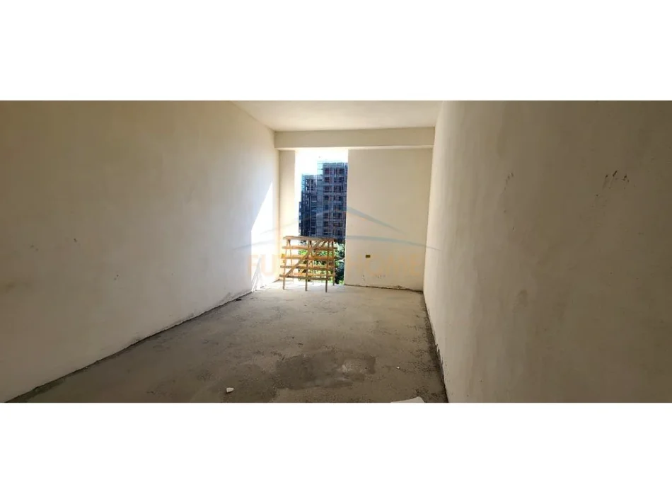 Tirane, shitet apartament 2+1 Kati 3, 117 m² 200.000 € (Rruga e Kavajes)