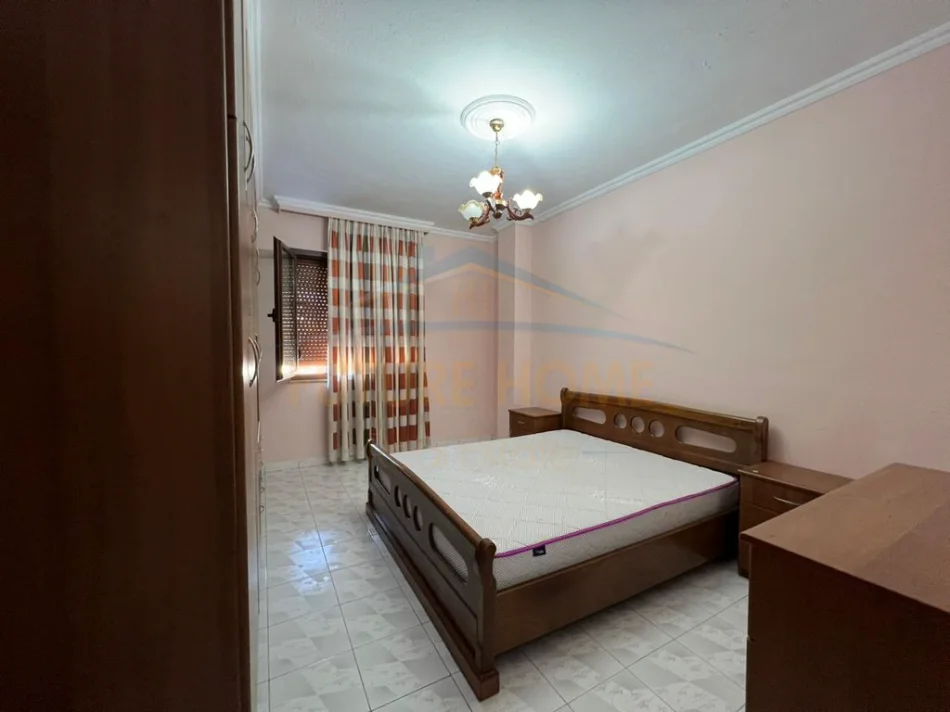 Tirane, jepet me qera apartament 2+1 Kati 4, 87 m² 650 € (Shkolla 1 Maji, Ali Demi)