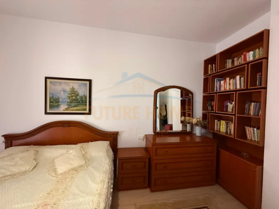 Tirane, jepet me qera 2+1 Kati 2, 94 m² 700 € (Kompleksi Vind)