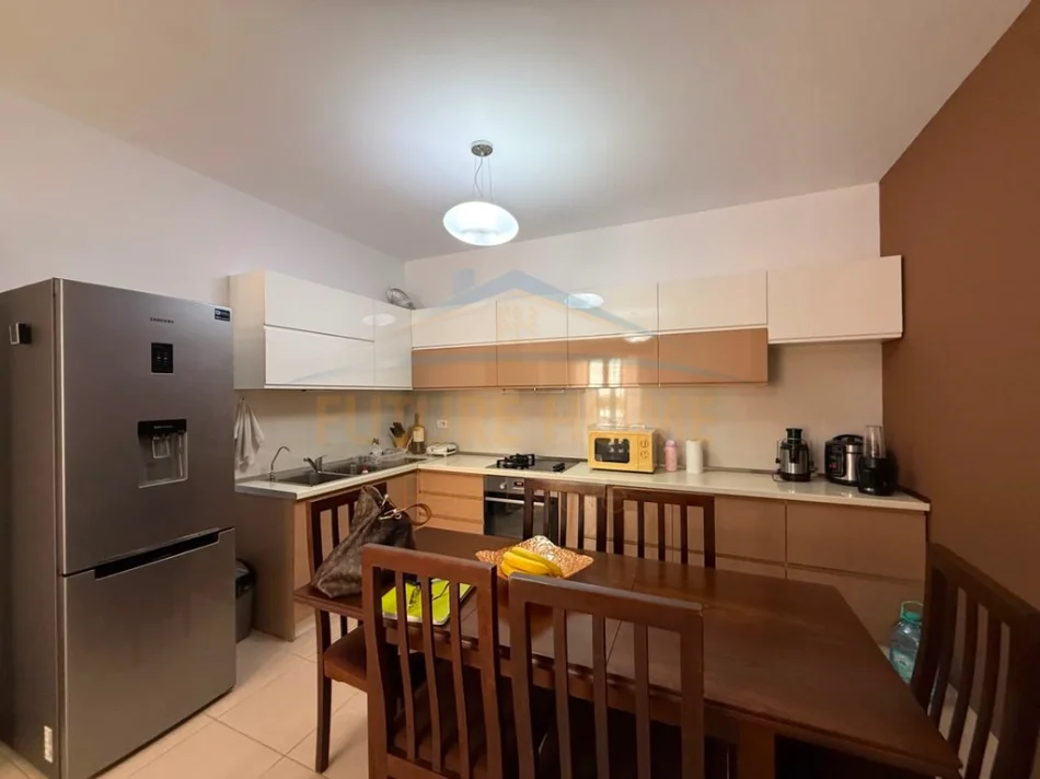 Qera,Apartament 2+1+2+Post Parkimi, Kompleksi Vind, Ali Demi, Tiranë 0696069906