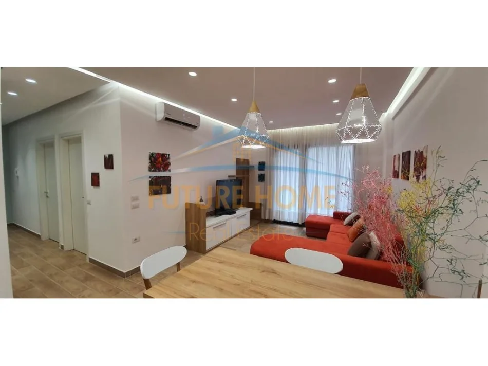 Tirane, jepet me qera apartament 1+1+Ballkon Kati 1, 66 m² 600 € (Rruga Frosina Plaku)