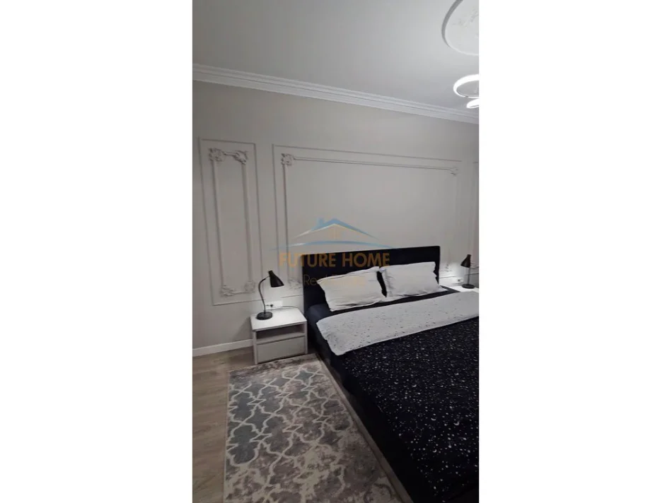 Tirane, jepet me qera apartament 1+1+Ballkon Kati 5, 68 m² 650 € (Kompleksi Kontakt)