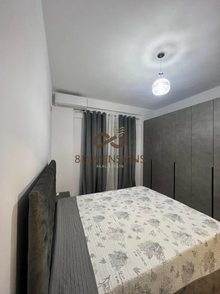 Tirane, jepet me qera apartament 1+1 Kati 5, 88 m² 600 € (liqeni i thate)