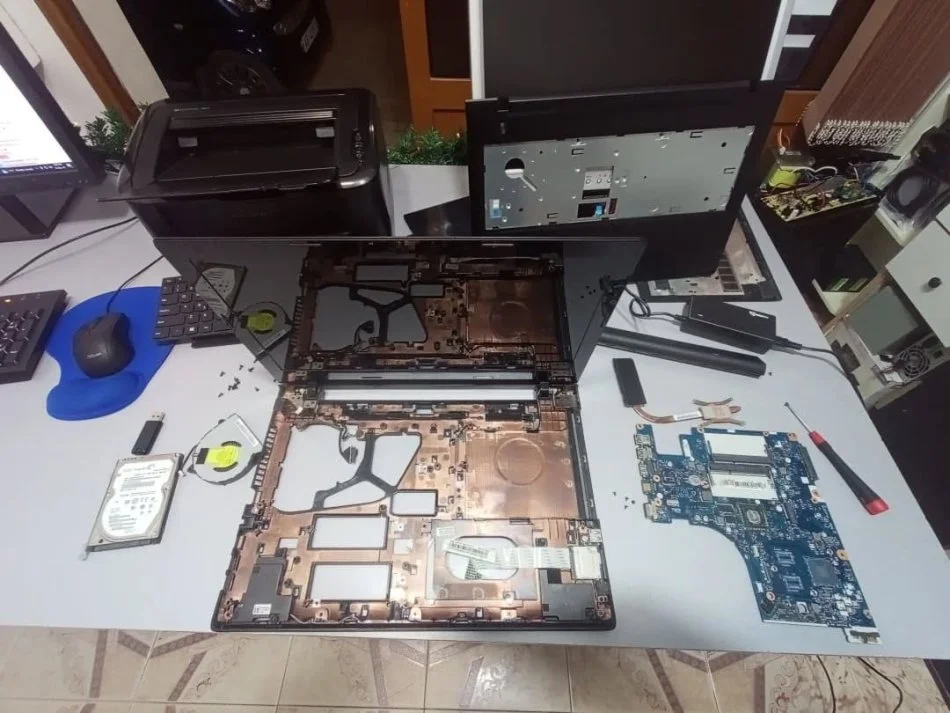 SERVIS KOMPJUTERASH – COMPUTER ZONE